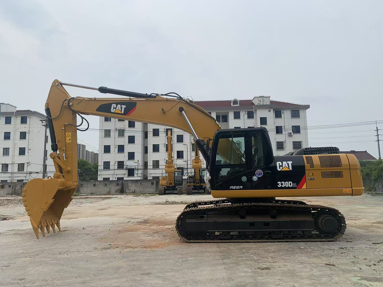 Caterpillar 330C, 330D Excavator 30 ton Japan Origin Mining Machine - Rupsgraafmachine: afbeelding 2 Caterpillar 330C, 330D Excavator 30 ton Japan Origin Mining Machine - Rupsgraafmachine: afbeelding 2