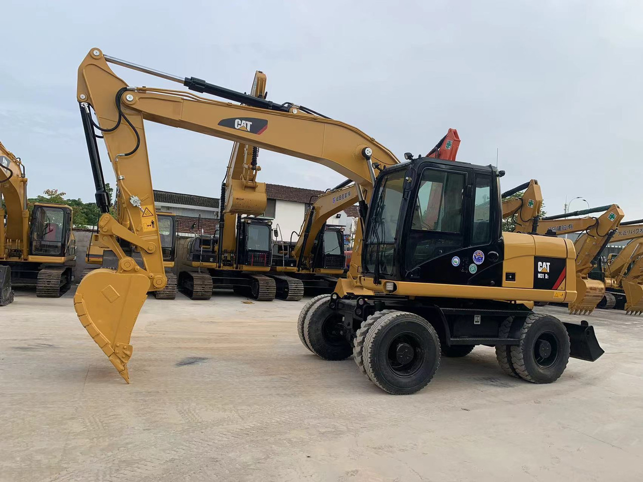 Caterpillar M315D Wheel Excavator Moving by Tires - Mobiele graafmachine: afbeelding 2 Caterpillar M315D Wheel Excavator Moving by Tires - Mobiele graafmachine: afbeelding 2