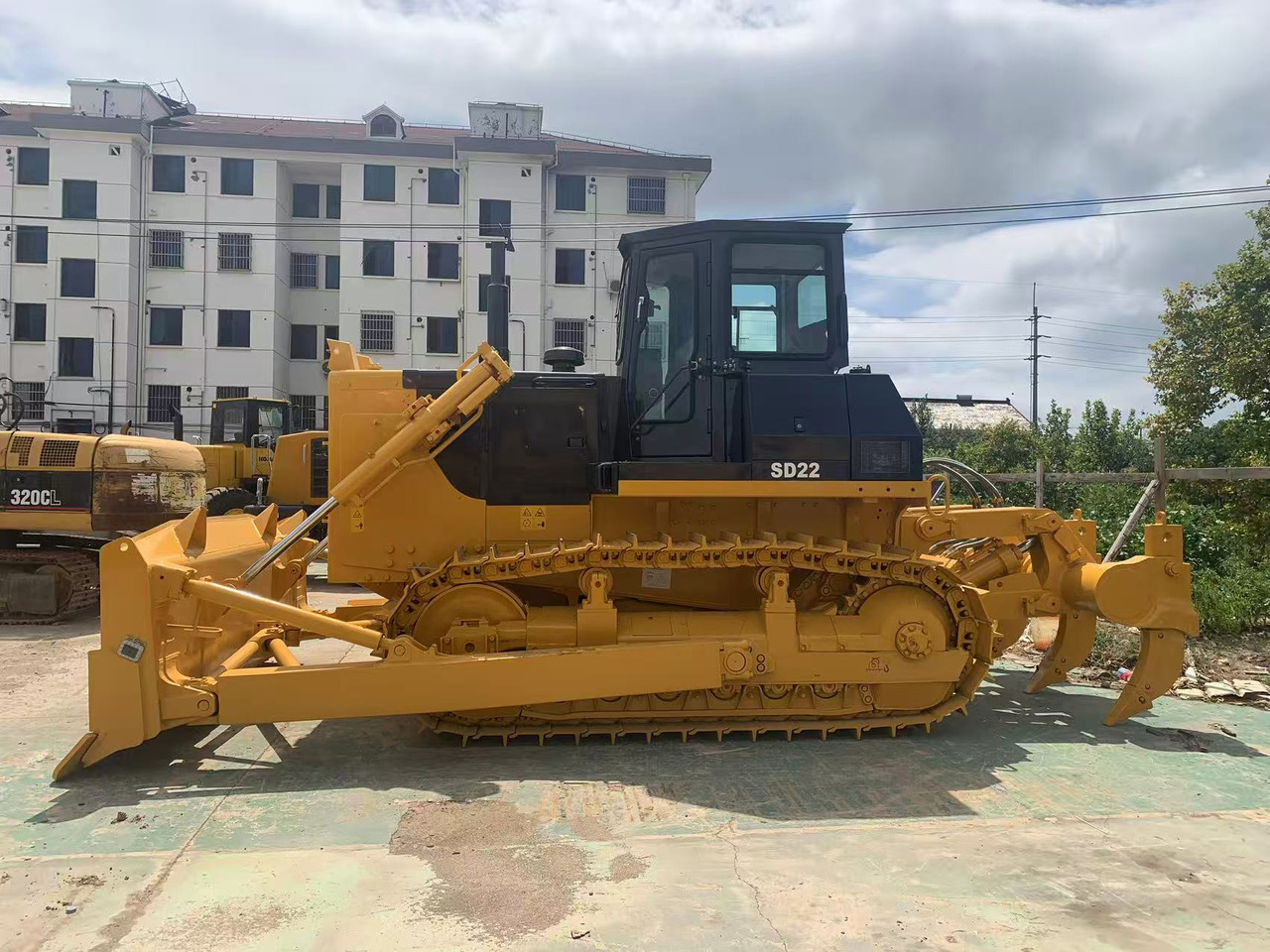 SHANTUI Bulldozer SD22, SD32, SD16 Secondhand Condition - Bulldozer: afbeelding 2 SHANTUI Bulldozer SD22, SD32, SD16 Secondhand Condition - Bulldozer: afbeelding 2