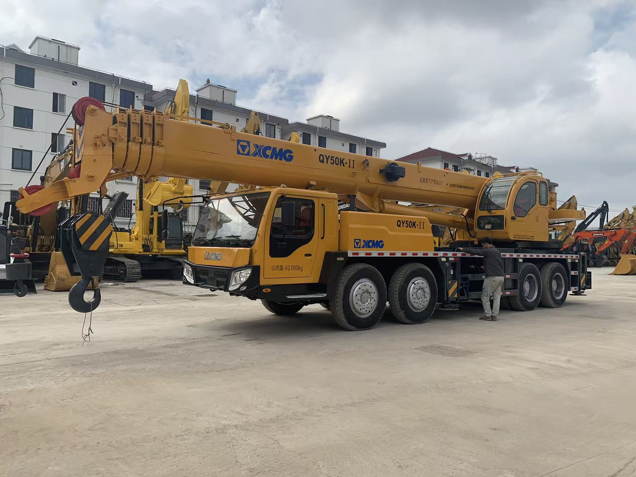XCMG Truck Crane QY50K, QY65K, QY70K Good Price on Sale - Mobiele kraan: afbeelding 2 XCMG Truck Crane QY50K, QY65K, QY70K Good Price on Sale - Mobiele kraan: afbeelding 2