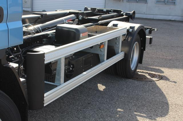 FUSO 9C18E - Haakarmsysteem vrachtwagen: afbeelding 3 FUSO 9C18E - Haakarmsysteem vrachtwagen: afbeelding 3