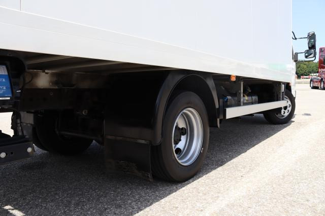 FUSO Canter 7C18 AMT - Bestelwagen gesloten laadbak: afbeelding 4 FUSO Canter 7C18 AMT - Bestelwagen gesloten laadbak: afbeelding 4