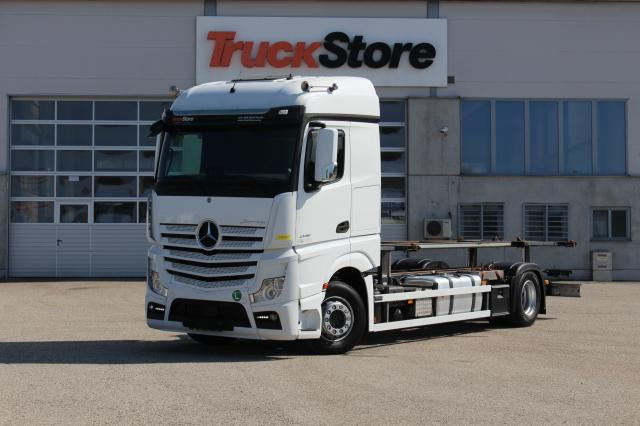 Mercedes-Benz Actros 1848 L - Containertransporter/ Wissellaadbak vrachtwagen: afbeelding 1 Mercedes-Benz Actros 1848 L - Containertransporter/ Wissellaadbak vrachtwagen: afbeelding 1