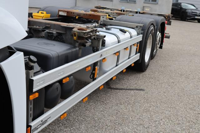 Mercedes-Benz Actros 2546LL MULTIWECHSLER - Containertransporter/ Wissellaadbak vrachtwagen: afbeelding 4 Mercedes-Benz Actros 2546LL MULTIWECHSLER - Containertransporter/ Wissellaadbak vrachtwagen: afbeelding 4