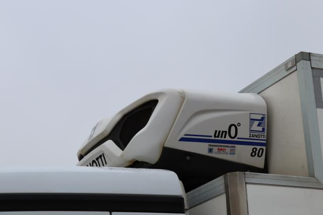 Mercedes-Benz Antos 1832 L - Koelwagen vrachtwagen: afbeelding 5 Mercedes-Benz Antos 1832 L - Koelwagen vrachtwagen: afbeelding 5