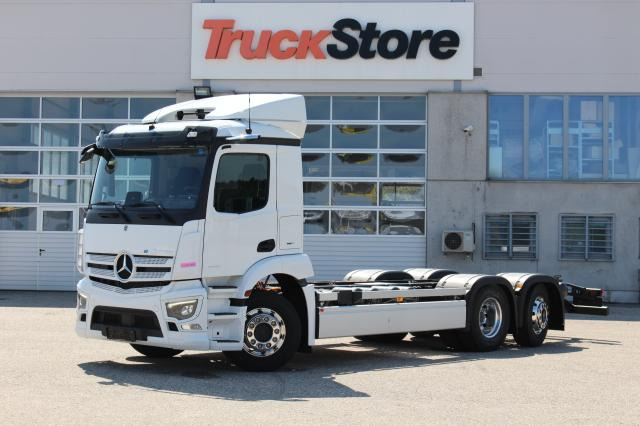 Mercedes-Benz eActros 300 L ENIN FÄHIG! - Chassis vrachtwagen: afbeelding 1 Mercedes-Benz eActros 300 L ENIN FÄHIG! - Chassis vrachtwagen: afbeelding 1
