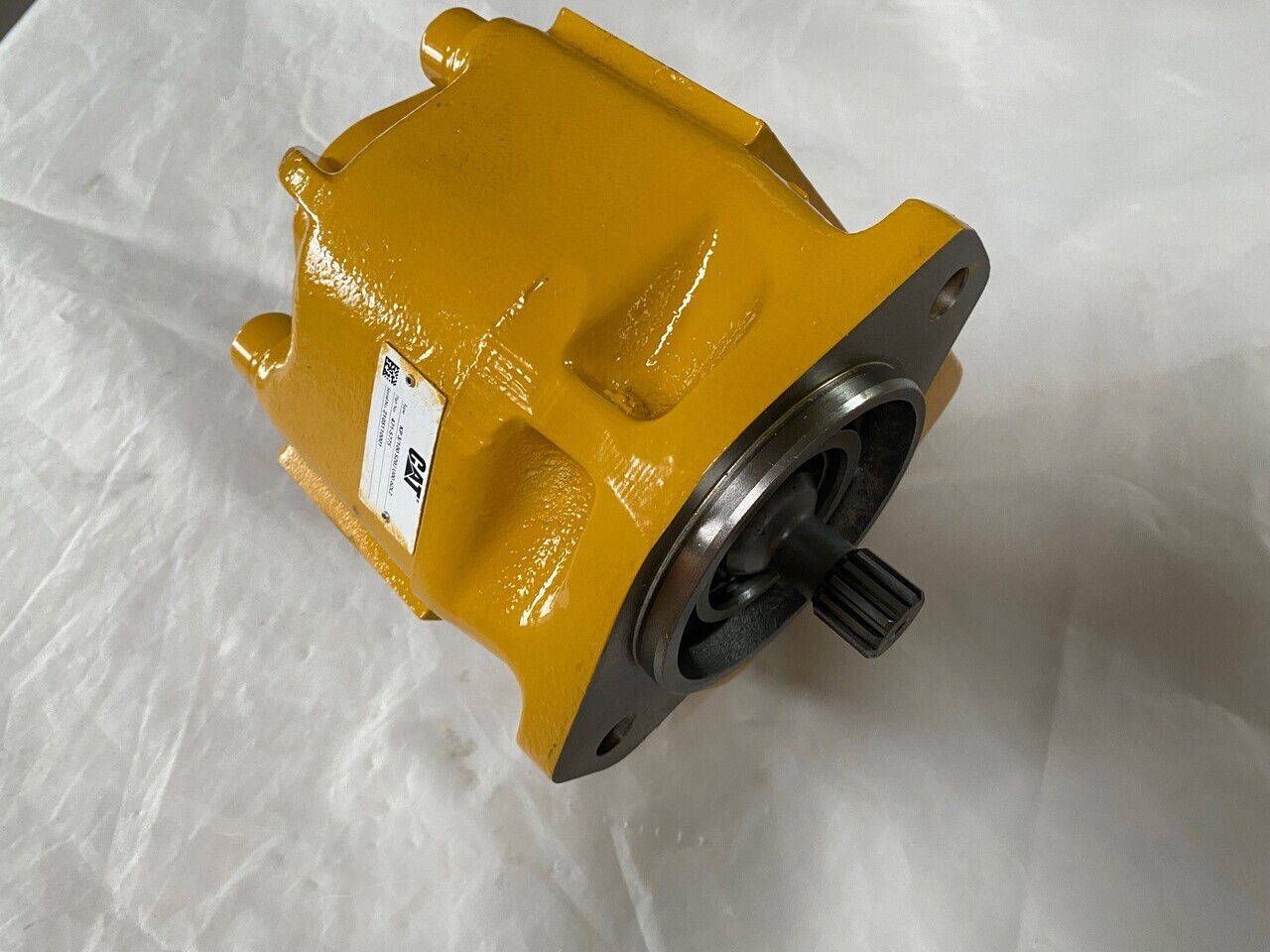 O&K Terex Caterpillar Geared pump 2403122 1459388 471-5775 - Koelsysteem voor Vrachtwagen: afbeelding 1 O&K Terex Caterpillar Geared pump 2403122 1459388 471-5775 - Koelsysteem voor Vrachtwagen: afbeelding 1