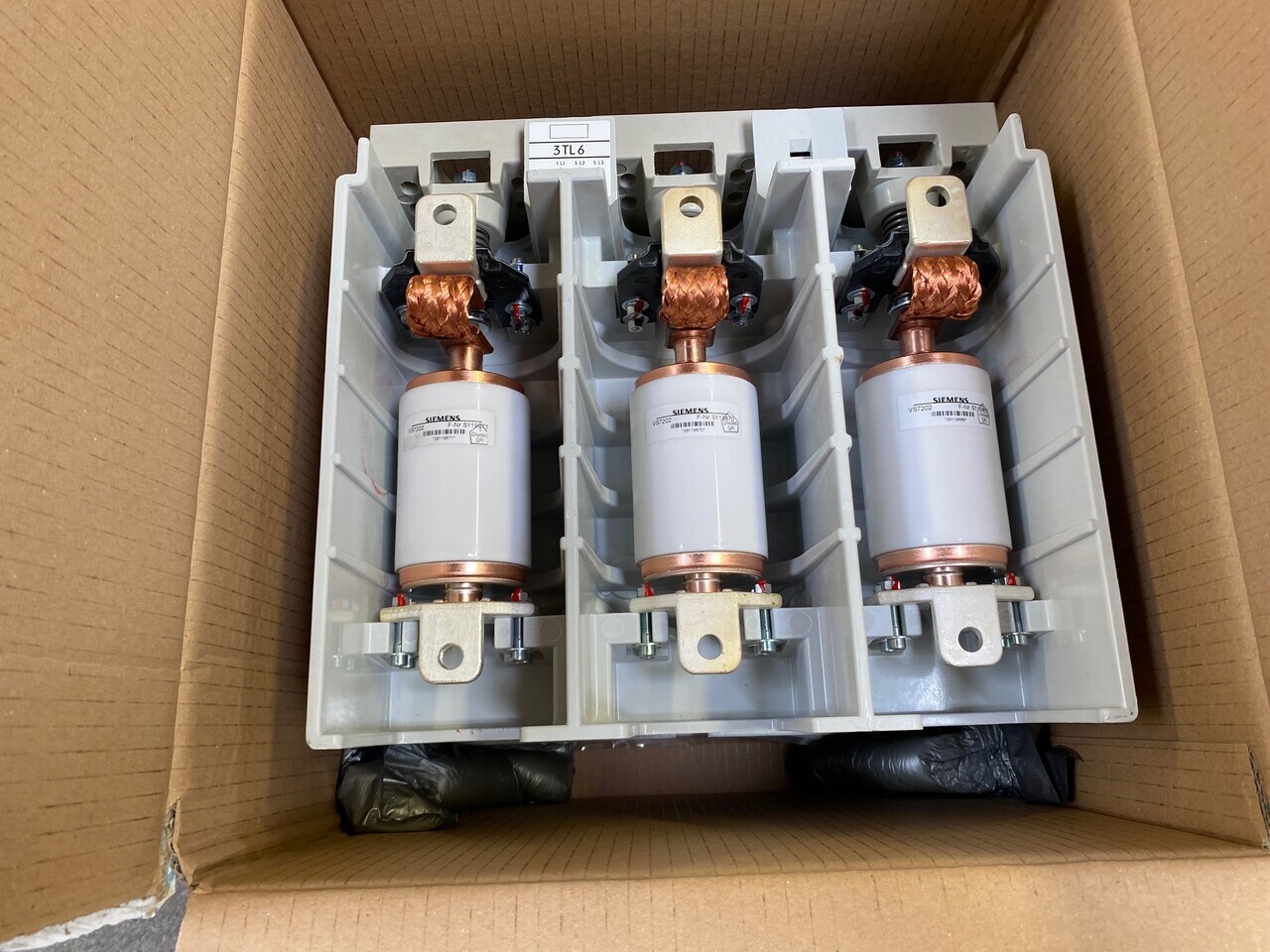 O&K Terex RH120 RH170 Cat 6030 6040 Switch 1983201 4019710 535-3359 - Onderdelen: afbeelding 1 O&K Terex RH120 RH170 Cat 6030 6040 Switch 1983201 4019710 535-3359 - Onderdelen: afbeelding 1