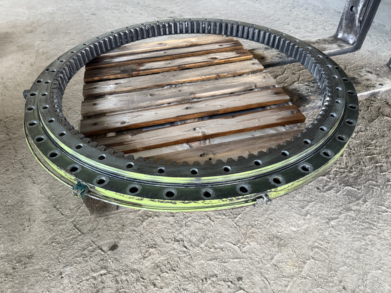 LIEBHERR - Draaikrans voor Graafmachine: afbeelding 3 LIEBHERR - Draaikrans voor Graafmachine: afbeelding 3