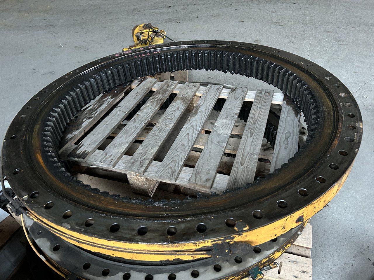 Liebherr R914, R924 - Draaikrans voor Graafmachine: afbeelding 2 Liebherr R914, R924 - Draaikrans voor Graafmachine: afbeelding 2