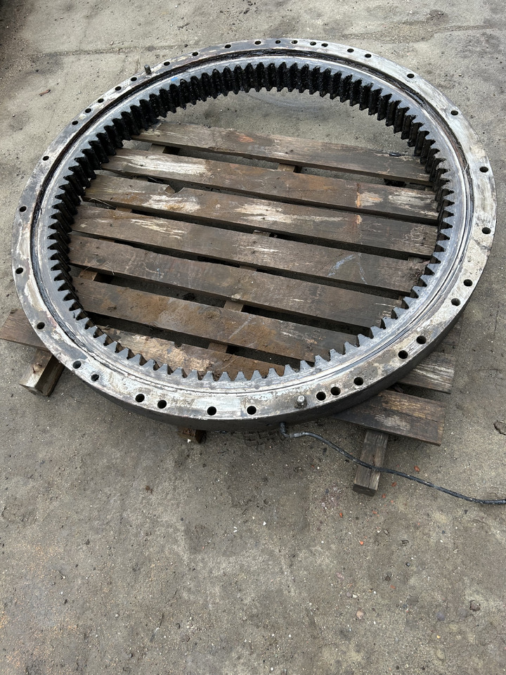 Volvo EW180C - Draaikrans voor Mobiele graafmachine: afbeelding 2 Volvo EW180C - Draaikrans voor Mobiele graafmachine: afbeelding 2