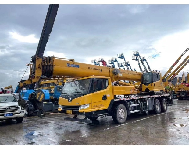 2019 XCMG QY25K5A - Mobiele kraan: afbeelding 1 2019 XCMG QY25K5A - Mobiele kraan: afbeelding 1