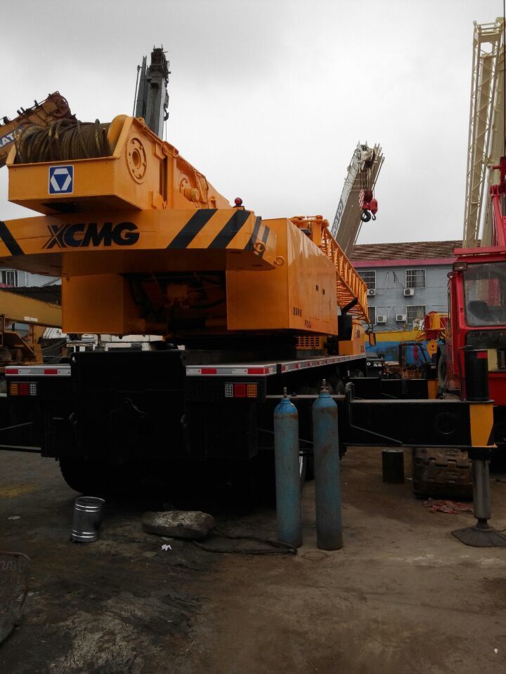XCMG QY130K - Mobiele kraan: afbeelding 4 XCMG QY130K - Mobiele kraan: afbeelding 4