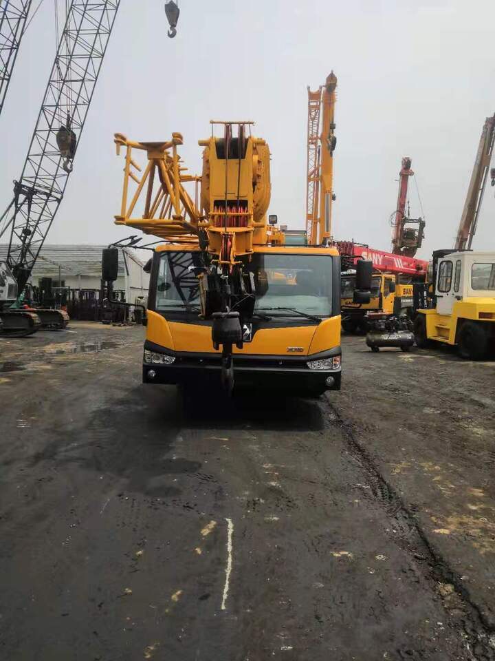 XCMG QY25K5 - Mobiele kraan: afbeelding 4 XCMG QY25K5 - Mobiele kraan: afbeelding 4