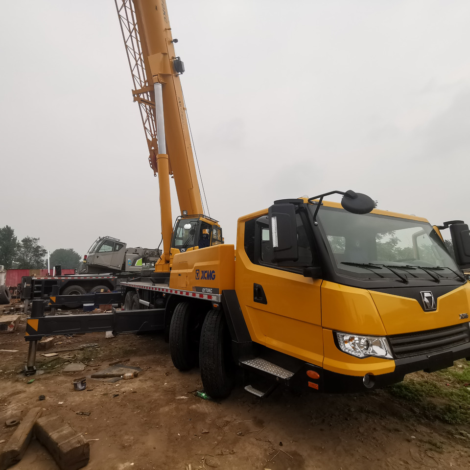 XCMG QY70KC - Mobiele kraan: afbeelding 2 XCMG QY70KC - Mobiele kraan: afbeelding 2