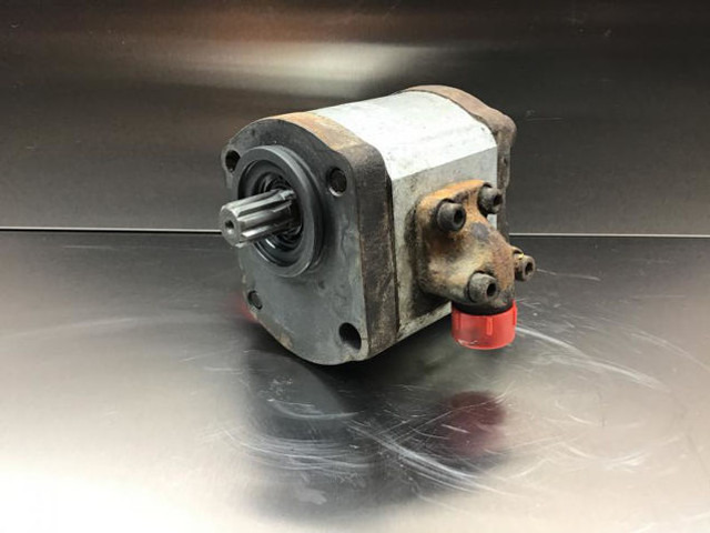 Bosch Gear Pump - Hydraulische pomp: afbeelding 1 Bosch Gear Pump - Hydraulische pomp: afbeelding 1