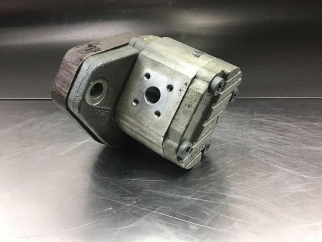 Bosch Gear Pump - Hydraulische pomp: afbeelding 2 Bosch Gear Pump - Hydraulische pomp: afbeelding 2