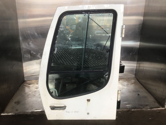 Liebherr Cabin Door - Deur en onderdelen: afbeelding 1 Liebherr Cabin Door - Deur en onderdelen: afbeelding 1