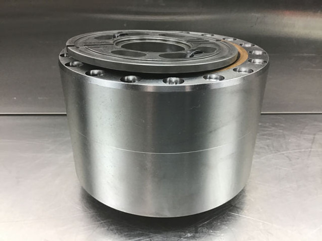 Liebherr Cilinder with Bushing - Motor en onderdelen: afbeelding 1 Liebherr Cilinder with Bushing - Motor en onderdelen: afbeelding 1