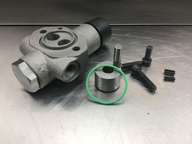 Liebherr Control Valve - Hydraulica: afbeelding 1 Liebherr Control Valve - Hydraulica: afbeelding 1