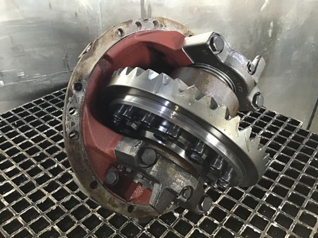 Liebherr Differential - Differentieel: afbeelding 4 Liebherr Differential - Differentieel: afbeelding 4