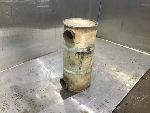 Liebherr Exhaust Silencer - Geluiddemper: afbeelding 4 Liebherr Exhaust Silencer - Geluiddemper: afbeelding 4
