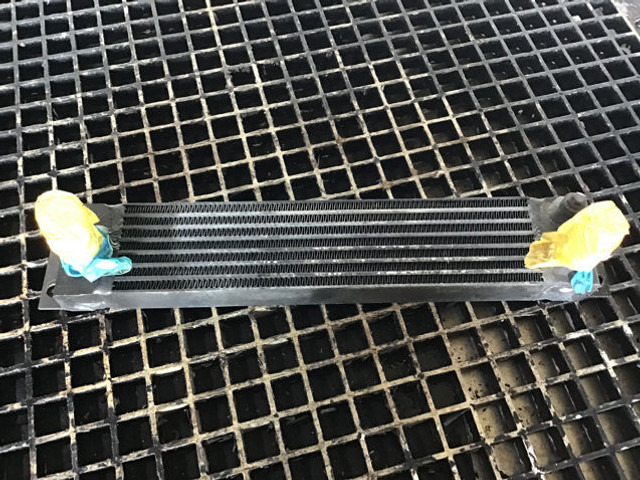 Liebherr Fuel Cooler - Oliekoeler: afbeelding 1 Liebherr Fuel Cooler - Oliekoeler: afbeelding 1