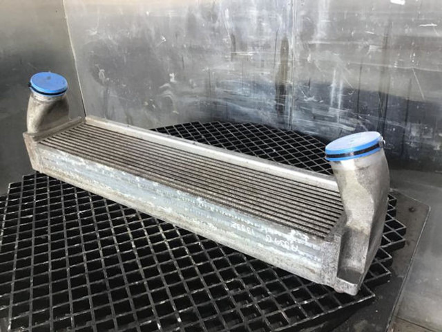 Liebherr Inter Cooler - Intercooler: afbeelding 1 Liebherr Inter Cooler - Intercooler: afbeelding 1