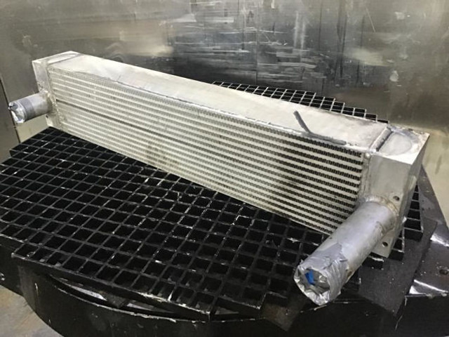 Liebherr Inter Cooler - Intercooler: afbeelding 1 Liebherr Inter Cooler - Intercooler: afbeelding 1