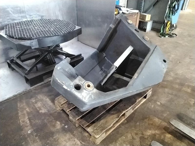 Liebherr - Tegenwicht voor Bouwmachine: afbeelding 2 Liebherr - Tegenwicht voor Bouwmachine: afbeelding 2