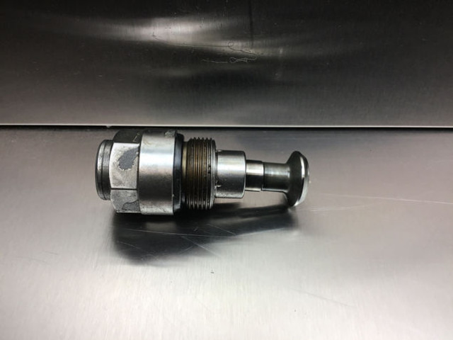 Motor en onderdelen Liebherr Non-Return Valve: afbeelding 1