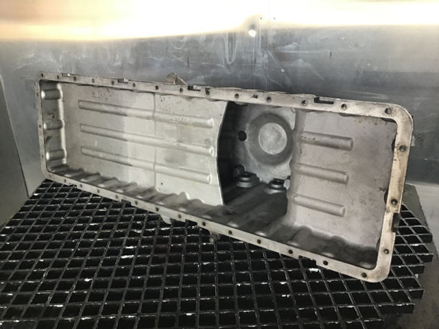 Liebherr Oil Sump - Carter: afbeelding 2 Liebherr Oil Sump - Carter: afbeelding 2