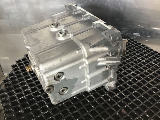 Liebherr Oil Sump - Carter: afbeelding 3 Liebherr Oil Sump - Carter: afbeelding 3