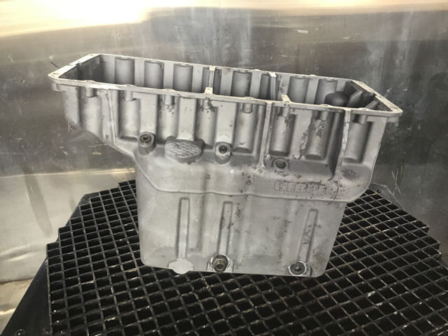 Liebherr Oil Sump - Carter: afbeelding 1 Liebherr Oil Sump - Carter: afbeelding 1