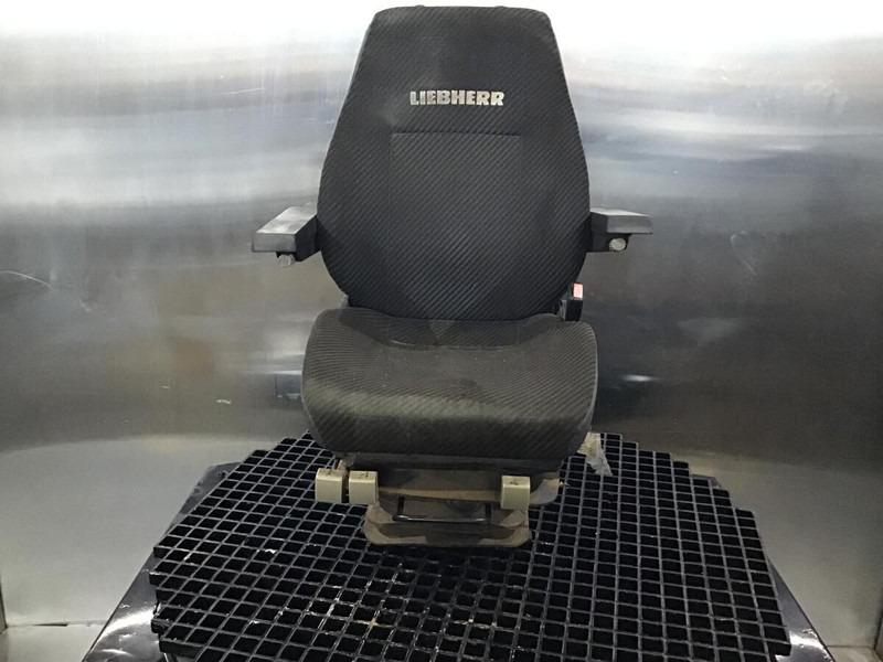 Liebherr R914B / A914C li / A934C Li / A924C Li / A916 / A924B Li / A924 li / A914 Li / A934B Li / A914B Li / R914 / R944C Li / R924 B / - Zitplaats: afbeelding 2 Liebherr R914B / A914C li / A934C Li / A924C Li / A916 / A924B Li / A924 li / A914 Li / A934B Li / A914B Li / R914 / R944C Li / R924 B / - Zitplaats: afbeelding 2