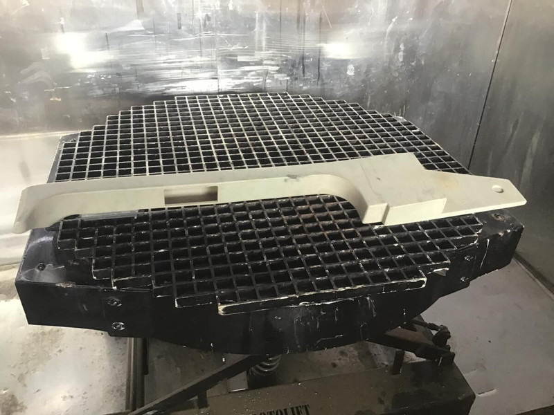 Liebherr R914STD / R914HDSL / R914B / R914 EW / R904 / R924 B / R934 / R934B / R954B / R964B / R974B / R974 - Luchtinlaatpijp: afbeelding 3 Liebherr R914STD / R914HDSL / R914B / R914 EW / R904 / R924 B / R934 / R934B / R954B / R964B / R974B / R974 - Luchtinlaatpijp: afbeelding 3