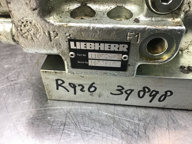 Liebherr Safety Valve - Zekeringkast: afbeelding 4 Liebherr Safety Valve - Zekeringkast: afbeelding 4