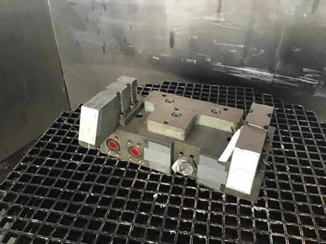 Onderdelen Liebherr Fuel Tank: afbeelding 17 Onderdelen Liebherr Fuel Tank: afbeelding 17