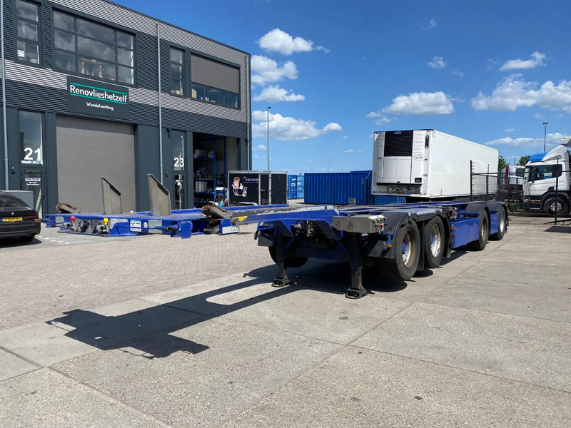 Broshuis 2Connect 2AKCC / 4 Axles / 3x Steering Axle / 2x Lift Axle - Containertransporter/ Wissellaadbak oplegger: afbeelding 4 Broshuis 2Connect 2AKCC / 4 Axles / 3x Steering Axle / 2x Lift Axle - Containertransporter/ Wissellaadbak oplegger: afbeelding 4