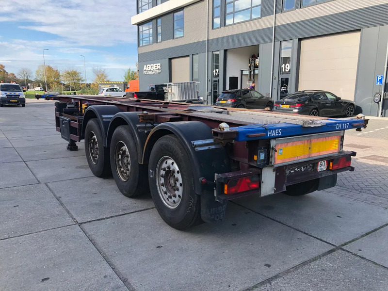 DESOT 20-30 FT Tank Chassis / SAF Disc / ADR - Containertransporter/ Wissellaadbak oplegger: afbeelding 3 DESOT 20-30 FT Tank Chassis / SAF Disc / ADR - Containertransporter/ Wissellaadbak oplegger: afbeelding 3