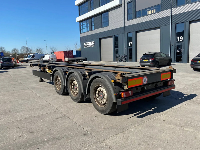Kögel S24-2 Container Chassis / SAF + Disc / 1x Extendable / 1x Lift Axle - Containertransporter/ Wissellaadbak oplegger: afbeelding 3 Kögel S24-2 Container Chassis / SAF + Disc / 1x Extendable / 1x Lift Axle - Containertransporter/ Wissellaadbak oplegger: afbeelding 3