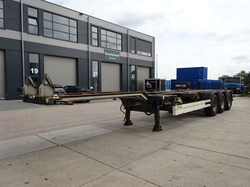 Kögel SW24 Container Chassis / 2x Extendable / BPW + Drum - Containertransporter/ Wissellaadbak oplegger: afbeelding 4 Kögel SW24 Container Chassis / 2x Extendable / BPW + Drum - Containertransporter/ Wissellaadbak oplegger: afbeelding 4