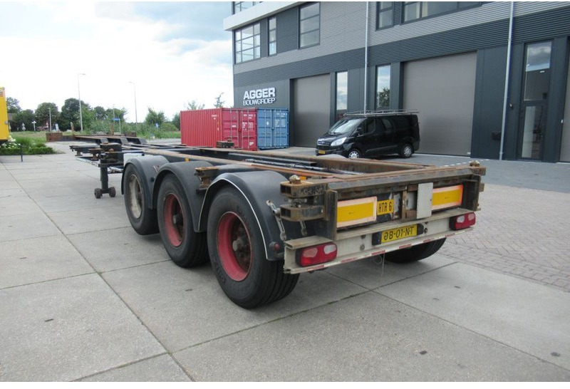 Renders Container Chassis / Extendable on rear / BPW + drum - Containertransporter/ Wissellaadbak oplegger: afbeelding 2 Renders Container Chassis / Extendable on rear / BPW + drum - Containertransporter/ Wissellaadbak oplegger: afbeelding 2