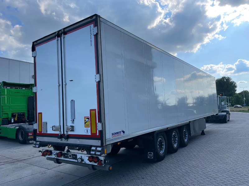 Schmitz Cargobull SCB*3SB Frigo / Thermo King SLXi 300 / Disc Brakes - Koelwagen oplegger: afbeelding 4 Schmitz Cargobull SCB*3SB Frigo / Thermo King SLXi 300 / Disc Brakes - Koelwagen oplegger: afbeelding 4