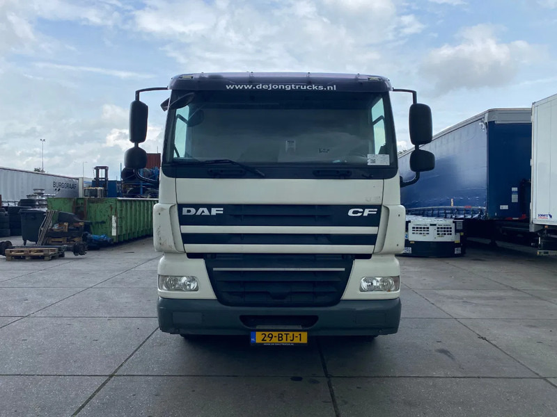 DAF CF 85.410 Sleepcab / ENGINE DAMAGE / ADR / Euro-5 - Trekker: afbeelding 2 DAF CF 85.410 Sleepcab / ENGINE DAMAGE / ADR / Euro-5 - Trekker: afbeelding 2
