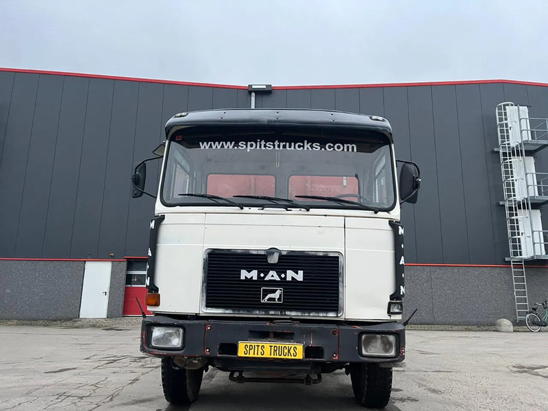 MAN 26.321 Manual + FULL STEEL 6x4) - Vrachtwagen met open laadbak: afbeelding 2 MAN 26.321 Manual + FULL STEEL 6x4) - Vrachtwagen met open laadbak: afbeelding 2