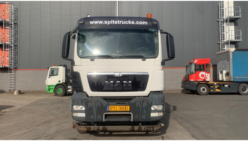 MAN TGS 35.360 LIEBHERR + 9M3 - Betonmixer: afbeelding 2 MAN TGS 35.360 LIEBHERR + 9M3 - Betonmixer: afbeelding 2