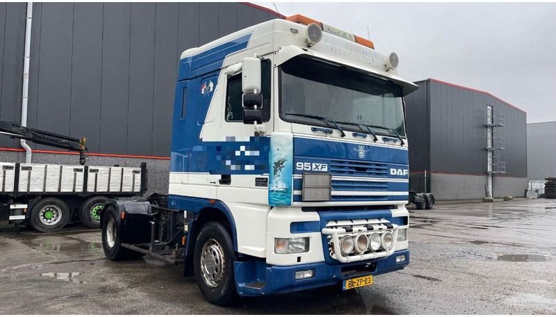 DAF TE47XS Manual HOLLAND TRUCK - Trekker: afbeelding 2 DAF TE47XS Manual HOLLAND TRUCK - Trekker: afbeelding 2