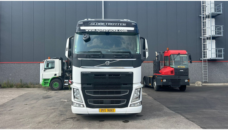 Volvo FH 460 Full Spoilers + Koelkast + Topconditie - Trekker: afbeelding 2 Volvo FH 460 Full Spoilers + Koelkast + Topconditie - Trekker: afbeelding 2