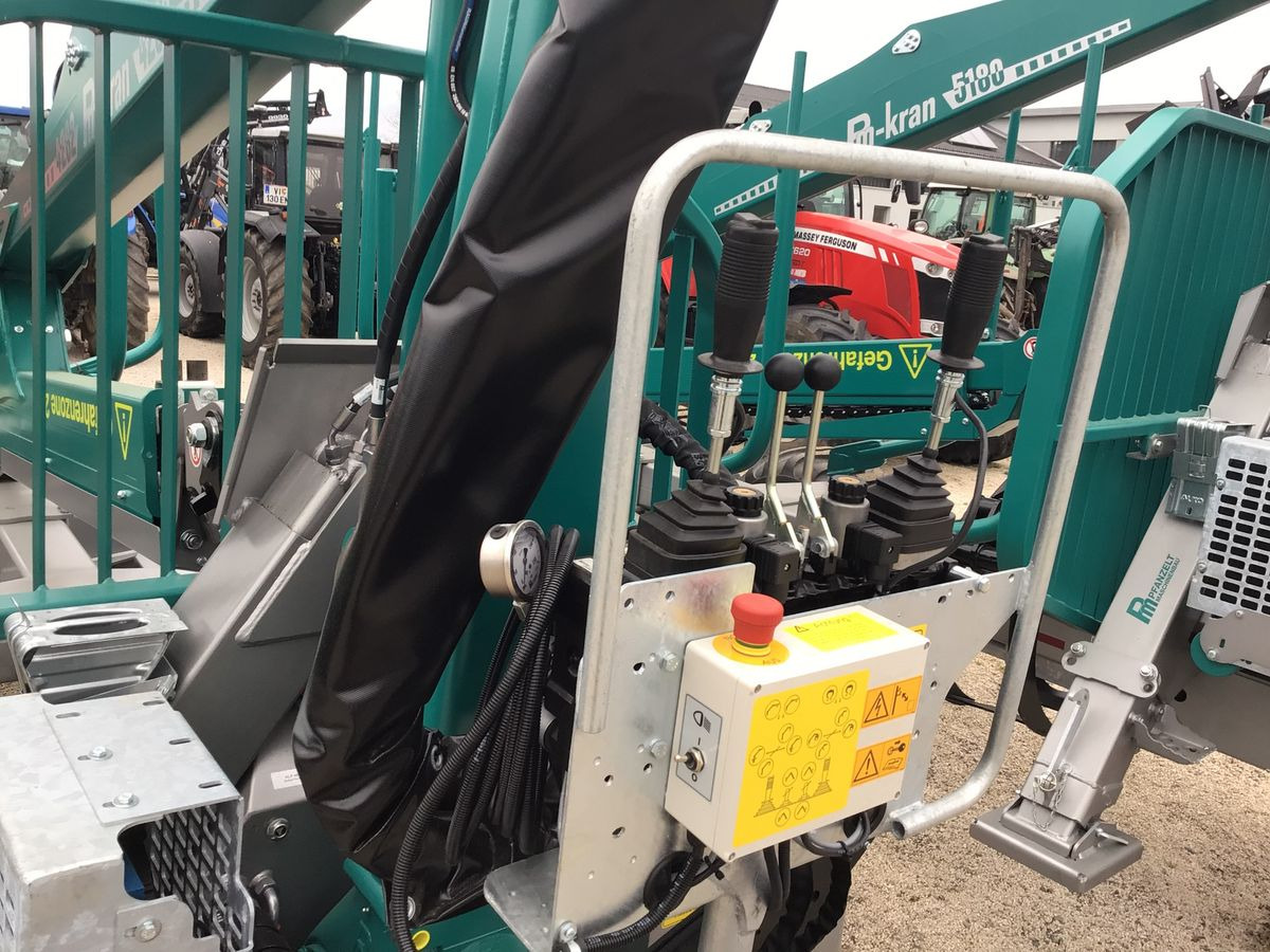 Pfanzelt P11 plus - Uitrijwagen: afbeelding 3 Pfanzelt P11 plus - Uitrijwagen: afbeelding 3